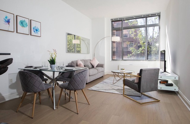 Stunning Midtown East 1 Bed w/Gym, Rooftop #6135