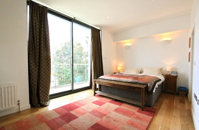 Stunning Penthouse with views of the London Eye - 2BR, 2BR