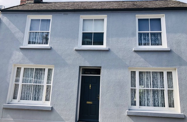 Stunning & spacious house in central Tenby