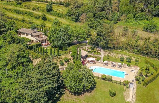 Stunning Villa, gardens, large pool + toddlers pool. In countryside near town.