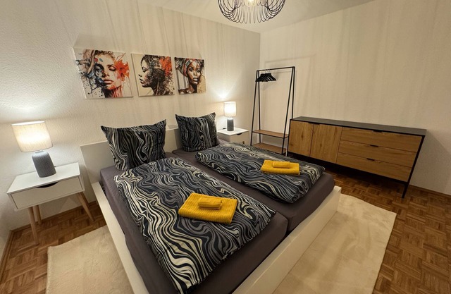 Stylisches Elbjuwel-apartment mit Vollausstattung, Bad, Küche, TV, Kingsize-bett