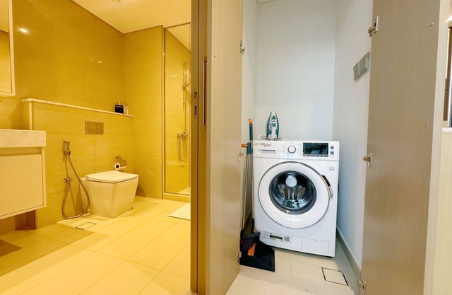 Stylish 1BR Apartment in Burj Royale, Downtown