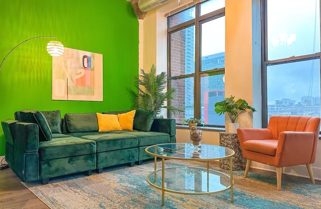 Stylish 2BR South Loop Family Unit Near McCormick Place & Soldier Field