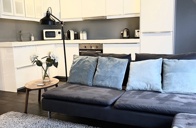 Stylish and peaceful London flat with all mod cons-close to transport links!