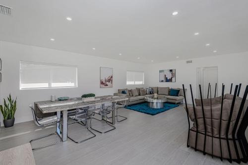 Stylish Apartment at Brickell ,Free Parking