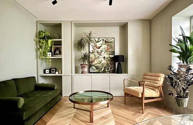 Stylish apartment minutes away from Hyde Park and Notting Hill Gate Station.
