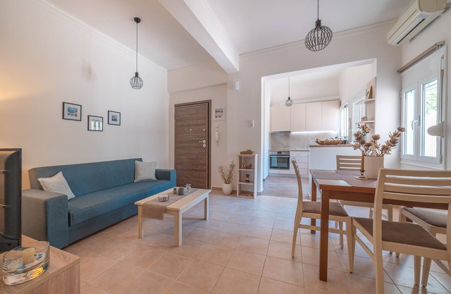 Stylish Central Renovated Apartment