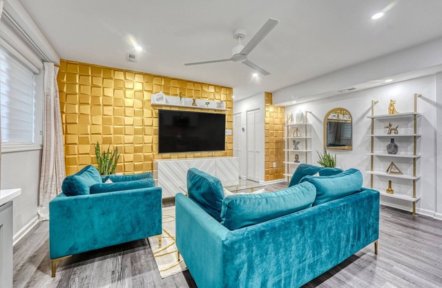 Stylish Condo near Metro - Ideal for Long Stays/Near Metro