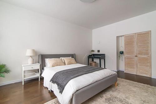 Stylish & Cozy Uzupis Apartment by URBAN RENT