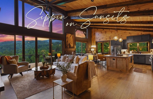 Stylish Decór, Mesmerizing Views, HotTub, Secluded