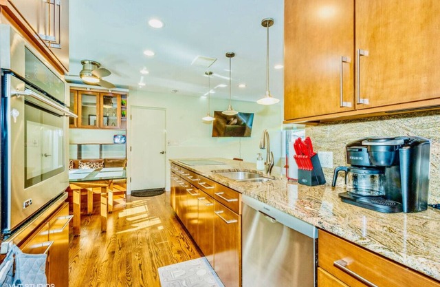 Stylish Elmhurst Ranch Home Pet-friendly Oasis