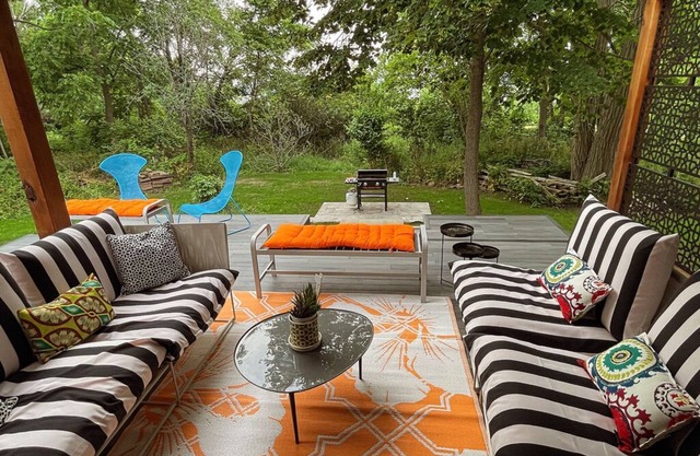 Stylish Home in PEC Perfect for Families & Couples, 1/2 hr drive to Sandbanks!