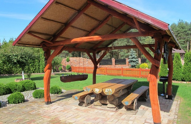 Stylish house in an idyllic, quiet location, large garden.