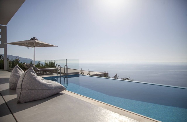 Stylish Luxury Villa Glass in Sivota with Stunning Seaviews