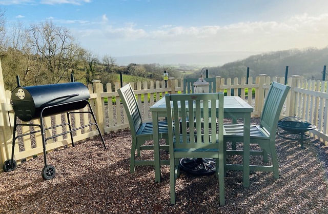 Stylish, Rural Apartment With Amazing Views