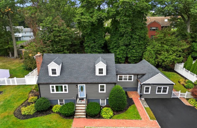 Stylish Stoneham Getaway Playground Game Room