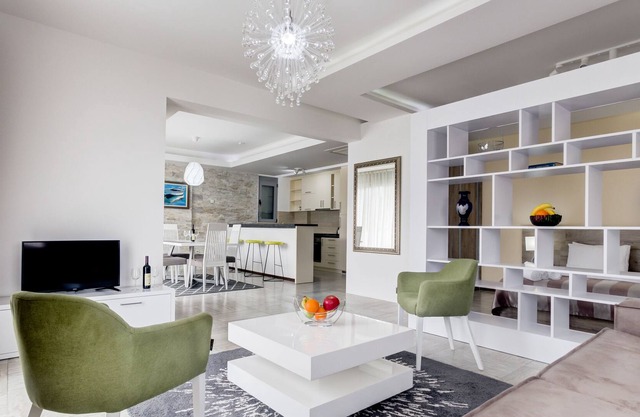 Stylish Studio with Balcony & Sea View