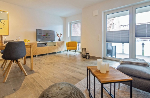 Stylish upper apartment Küstenkrabbe in Dornumersiel