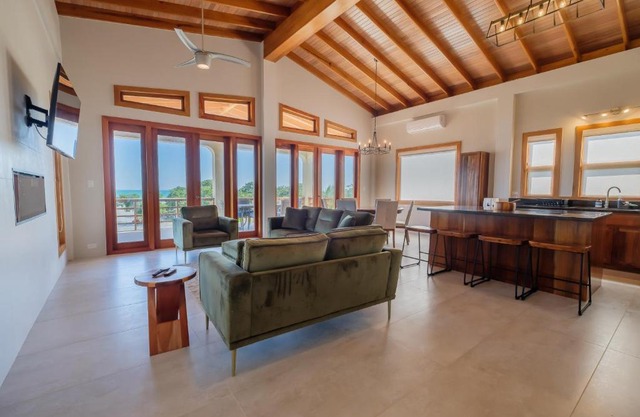 Suite 2 at Island Pearl Gold Standard Certified