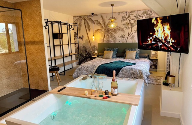 Suite "balnéo" 2 Personnes - Domaine des Varennes