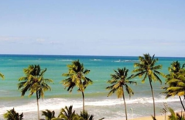 Suite facing the sea, on the top floor of the Ritz Suites Home Service Hotel.