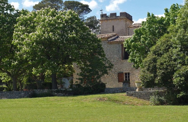 Suite Margot, charming cottage for couples with swimming pool