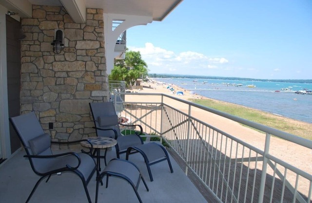 Suite with direct view of Grand Traverse Bay