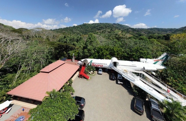 Suites Charter Boutique - Toucan