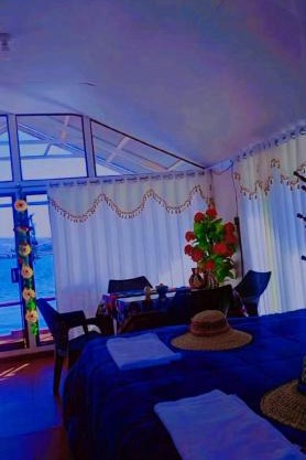 sumac wasi lodge uros