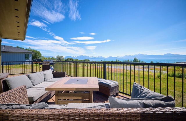 Summer 2026 Dates Open! Glacier and Mountain Views!