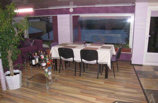 summer house seaempress