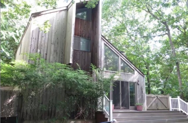 SUMMER IN THE HAMPTONS