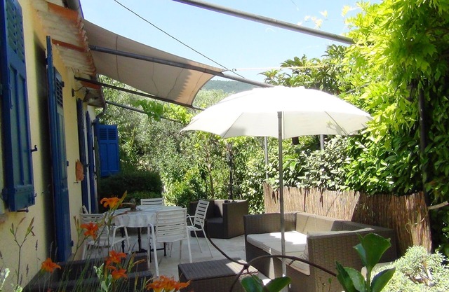 Summer rental Beautiful villa in the Grasse countryside