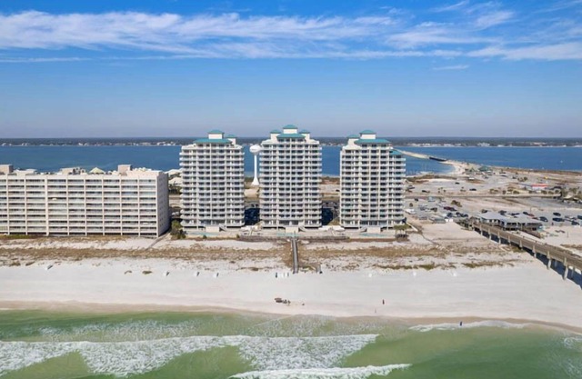 Summerwind 3/3 End Unit, The Sunny Sand Dollar