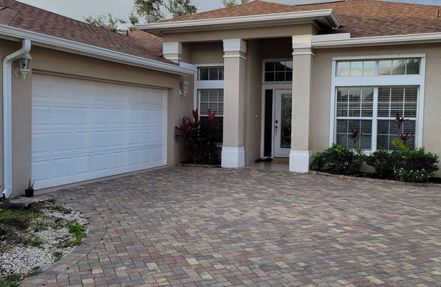 Sun and Golf in Beautiful Country Creek Estatesn