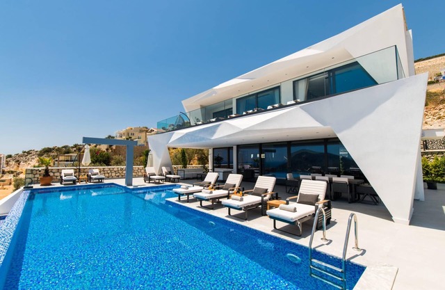Sun, Style & Serenity - 4BR Luxury Villa in Kalkan with Private Entertainment