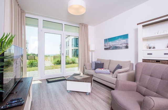 Sun terrace and Baltic Sea beach on the doorstep - vacation apartment B-04 in Pelzerhaken