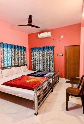 Sundarban Tulip Homestay, Pakhiralay, WB