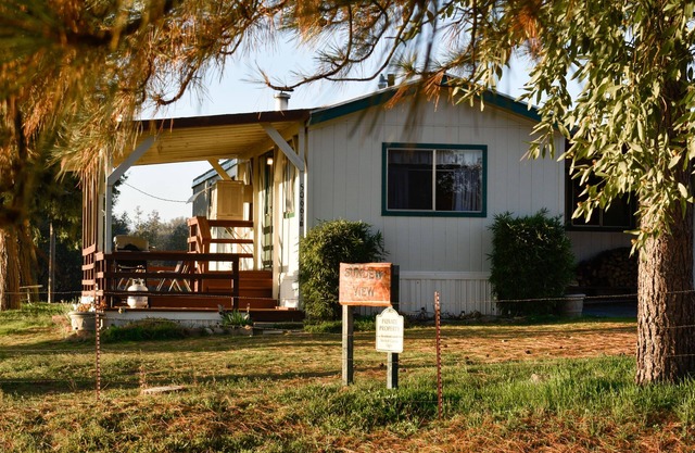 Sundew View/Kings Canyon/Sequoia National Parks