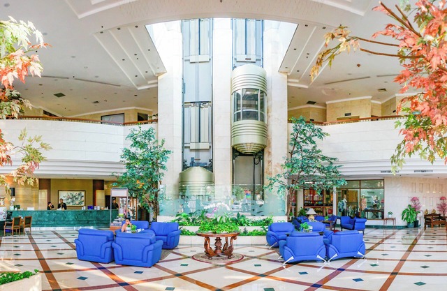 Sunlake Waterfront Resort and Convention