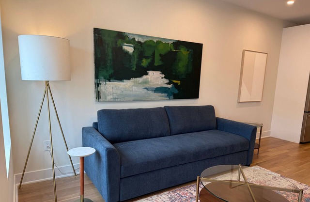 Sunny 2BR Loft Work, Relax, Minutes to NYC