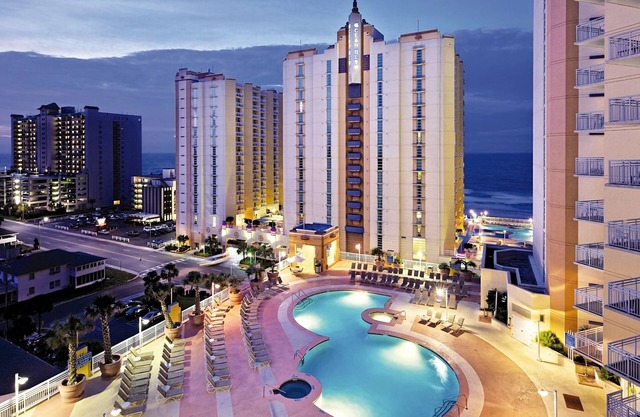 Sunny 2BR w/Ocean Views & Lazy Pool Days