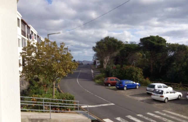 Sunny apartment In Machico city Matur