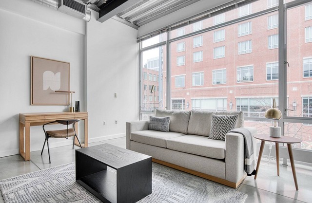 Sunny Central Square Jr 1BR w/W/D & Gym, nr Central T, by Blueground