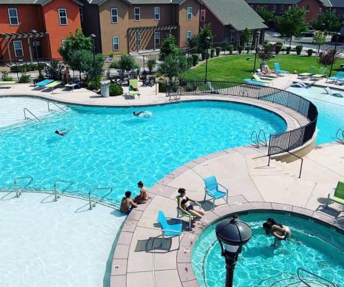 Sunport Villas