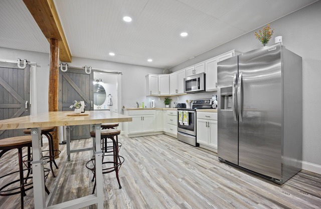 Sunrise Acres - Barndominium