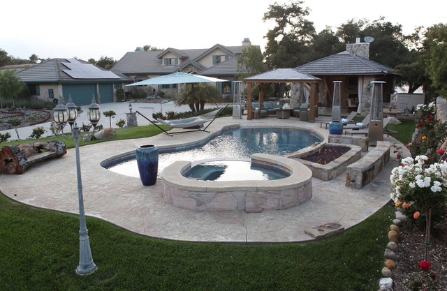 Sunset View Oasis🌹Saltwater Pool+Spa, Infrared Sauna, Outdoor Kitchen