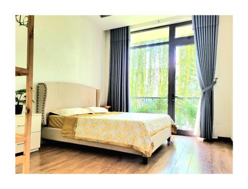 Sunshine villa