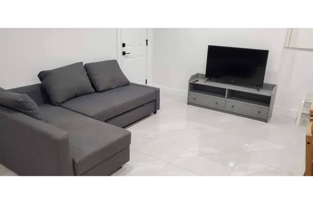 Sunstone Retreat - Super Clean Brand New Suite