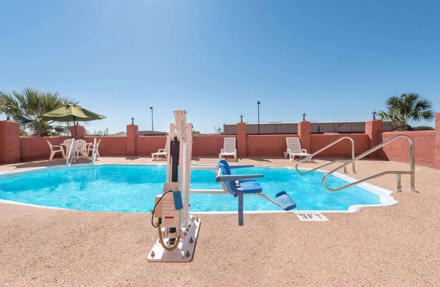 Super 8 by Wyndham Abilene South